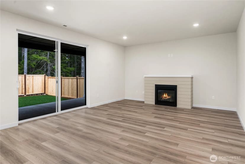 Property photo for 13918 208th Avenue E, Bonney Lake photo 11