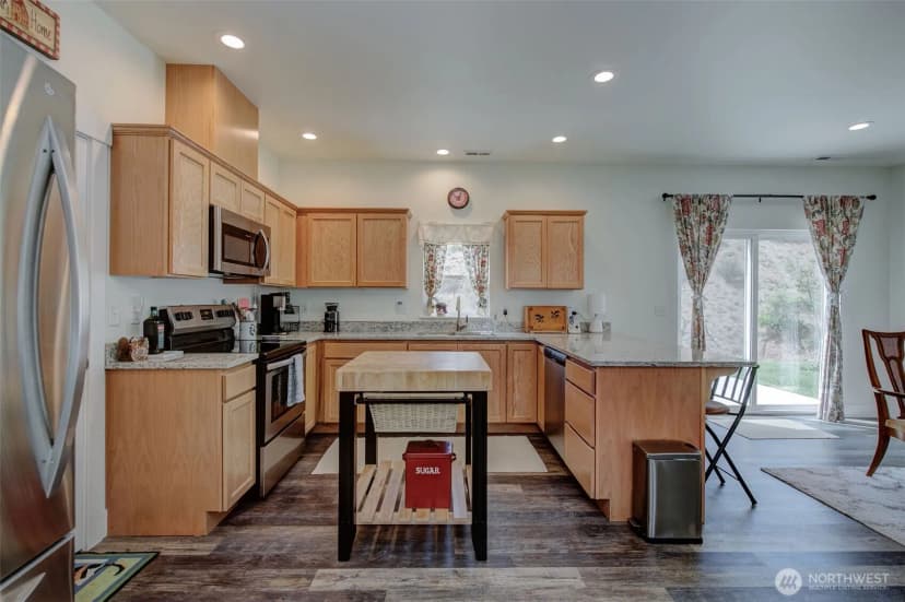 Property photo for 9975 Saska Way, Entiat photo 8