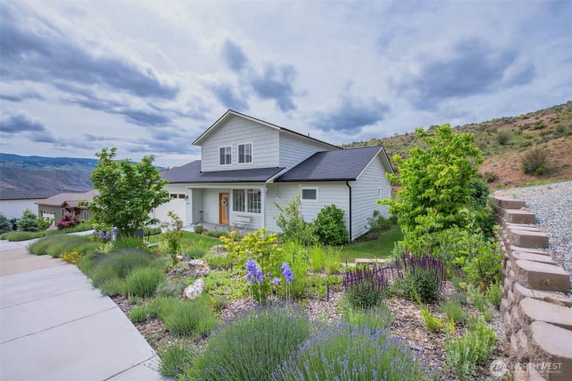 Property photo for 9975 Saska Way, Entiat photo 2