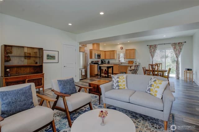 Property photo for 9975 Saska Way, Entiat photo 4