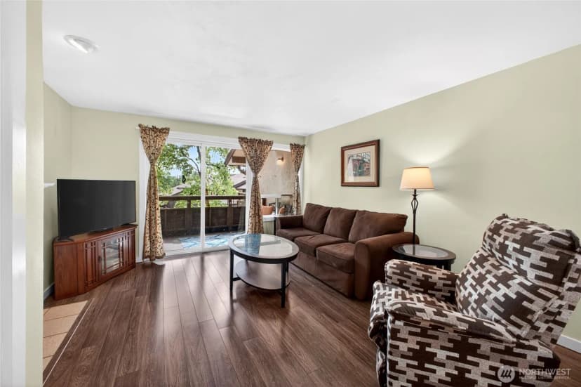 Property photo for 140 Summit Avenue N #b5, Kent photo 6