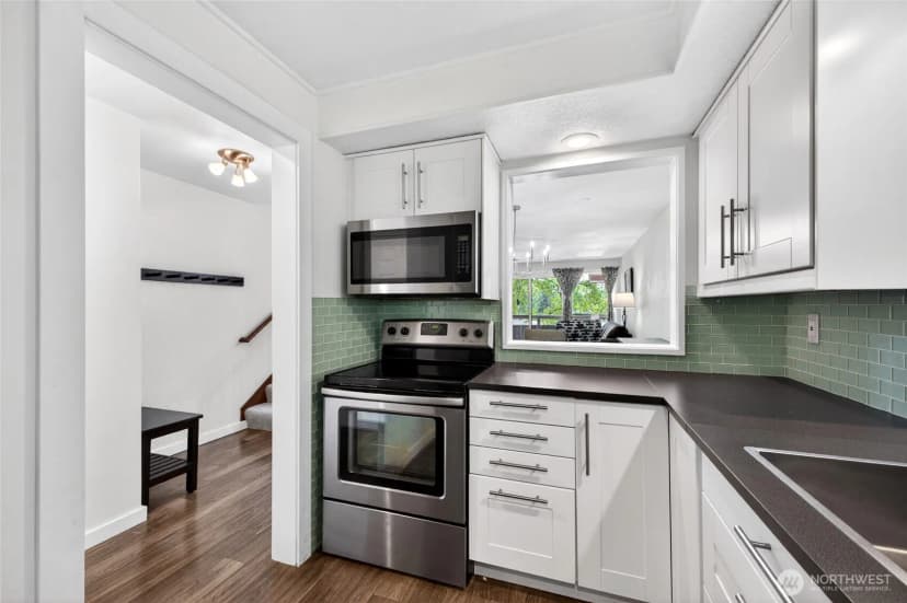 Property photo for 140 Summit Avenue N #b5, Kent photo 9