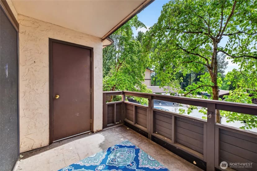 Property photo for 140 Summit Avenue N #b5, Kent photo 21