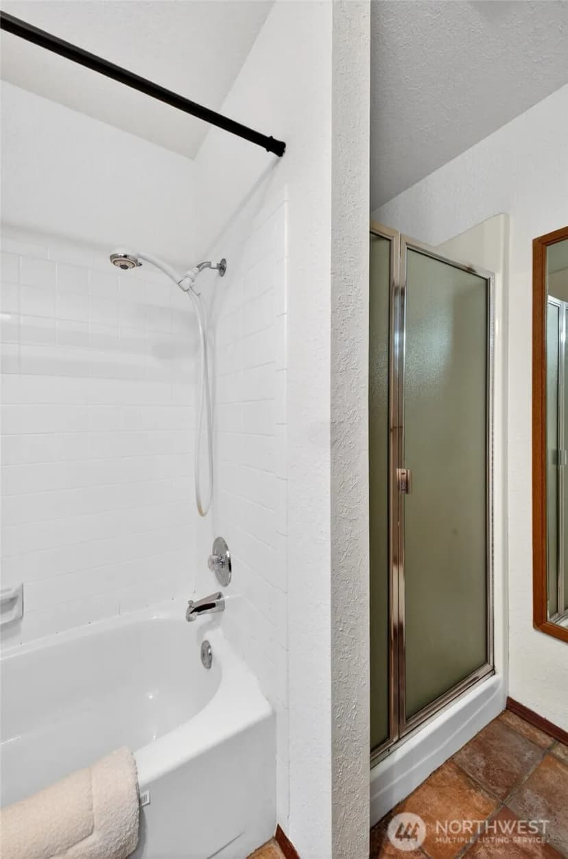 Property photo for 140 Summit Avenue N #b5, Kent photo 14