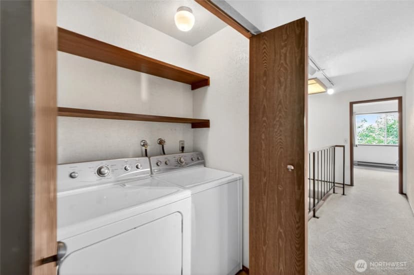 Property photo for 140 Summit Avenue N #b5, Kent photo 18