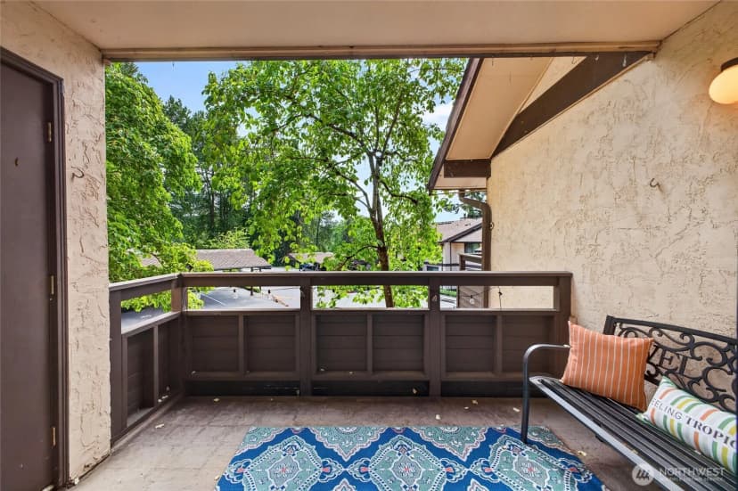 Property photo for 140 Summit Avenue N #b5, Kent photo 22