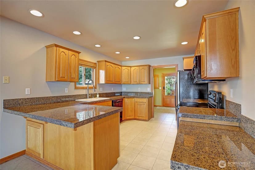 Property photo for 14931 W Lake Goodwin Road, Stanwood photo 12