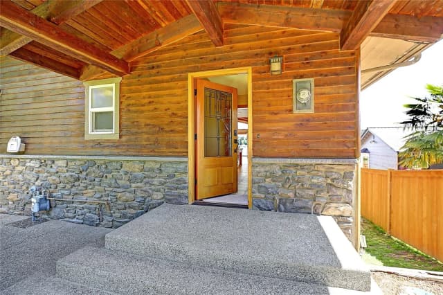 Property photo for 14931 W Lake Goodwin Road, Stanwood photo 5