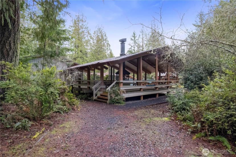 Property photo for 566 E Pointes Drive W, Shelton photo 35
