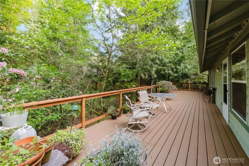 Property photo for 566 E Pointes Drive W, Shelton photo 24