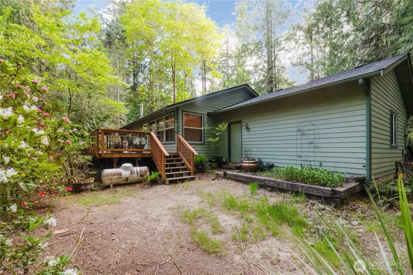 Property photo for 566 E Pointes Drive W, Shelton photo 27