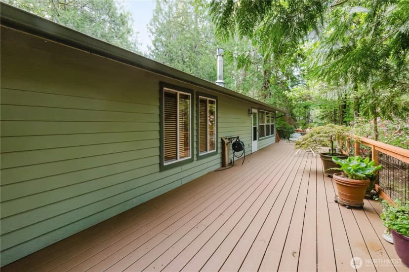 Property photo for 566 E Pointes Drive W, Shelton photo 26