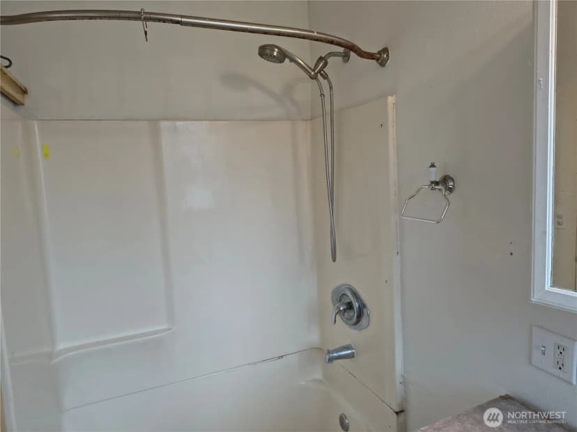 Property photo for 423 E Spruce Street, Montesano photo 28