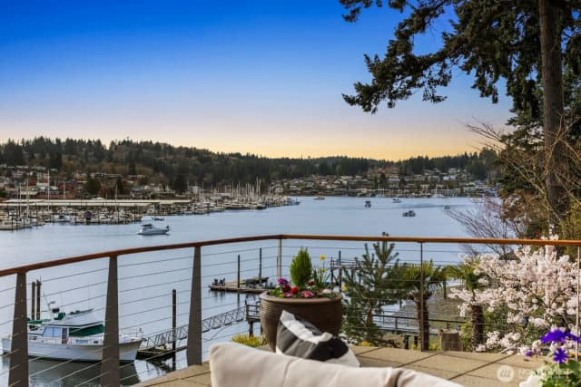 Property photo for 7926 Goodman Drive Nw, Gig Harbor photo 2