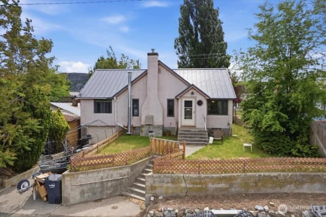 Property photo for 118 Coulee Boulevard, Electric City