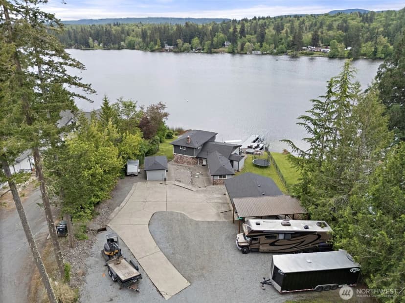 Property photo for 33915 Tanwax Court E, Eatonville photo 33