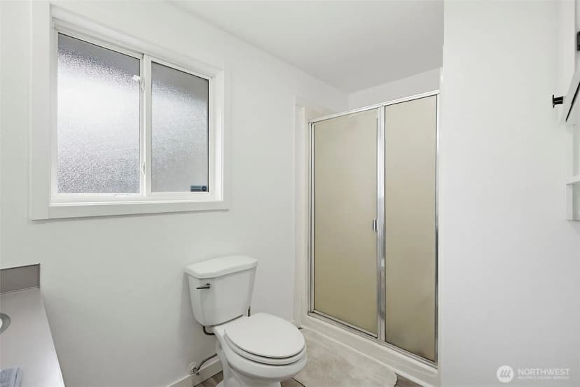 Property photo for 33915 Tanwax Court E, Eatonville photo 20