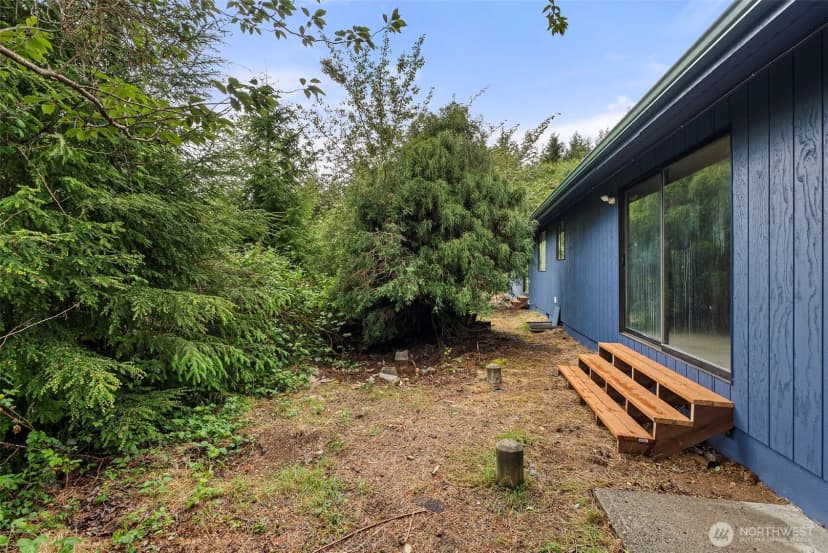 Property photo for 626 Ostman Road, Raymond photo 22