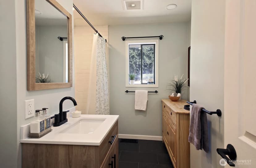 Property photo for 207 Fort Casey Road, Coupeville photo 17