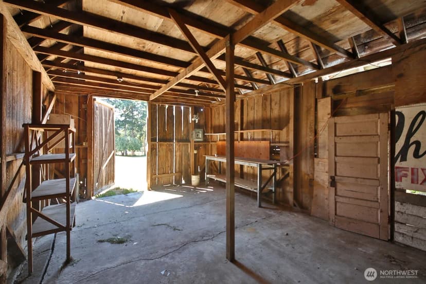 Property photo for 207 Fort Casey Road, Coupeville photo 21