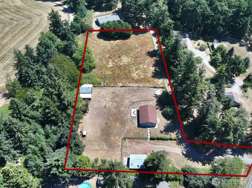 Property photo for 207 Fort Casey Road, Coupeville photo 2