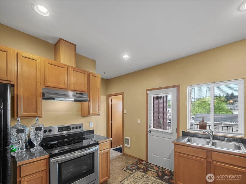 Property photo for 3113 S 45th Street, Tacoma photo 14