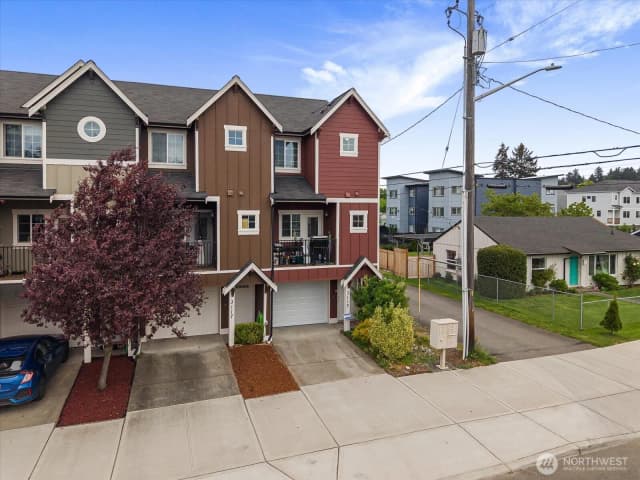 Property photo for 3113 S 45th Street, Tacoma photo 2