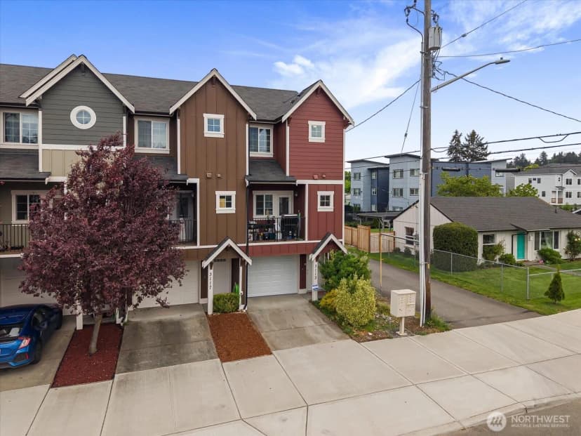 Property photo for 3113 S 45th Street, Tacoma photo 2