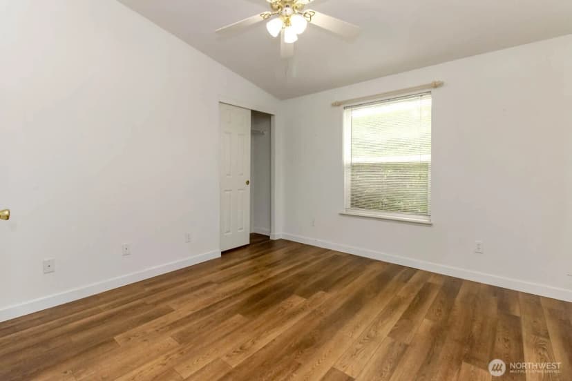 Property photo for 24058 222nd Avenue Se #20, Maple Valley photo 10