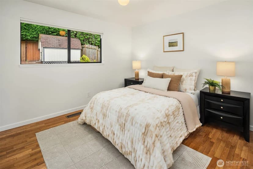 Property photo for 40 151st Place Ne, Bellevue photo 21