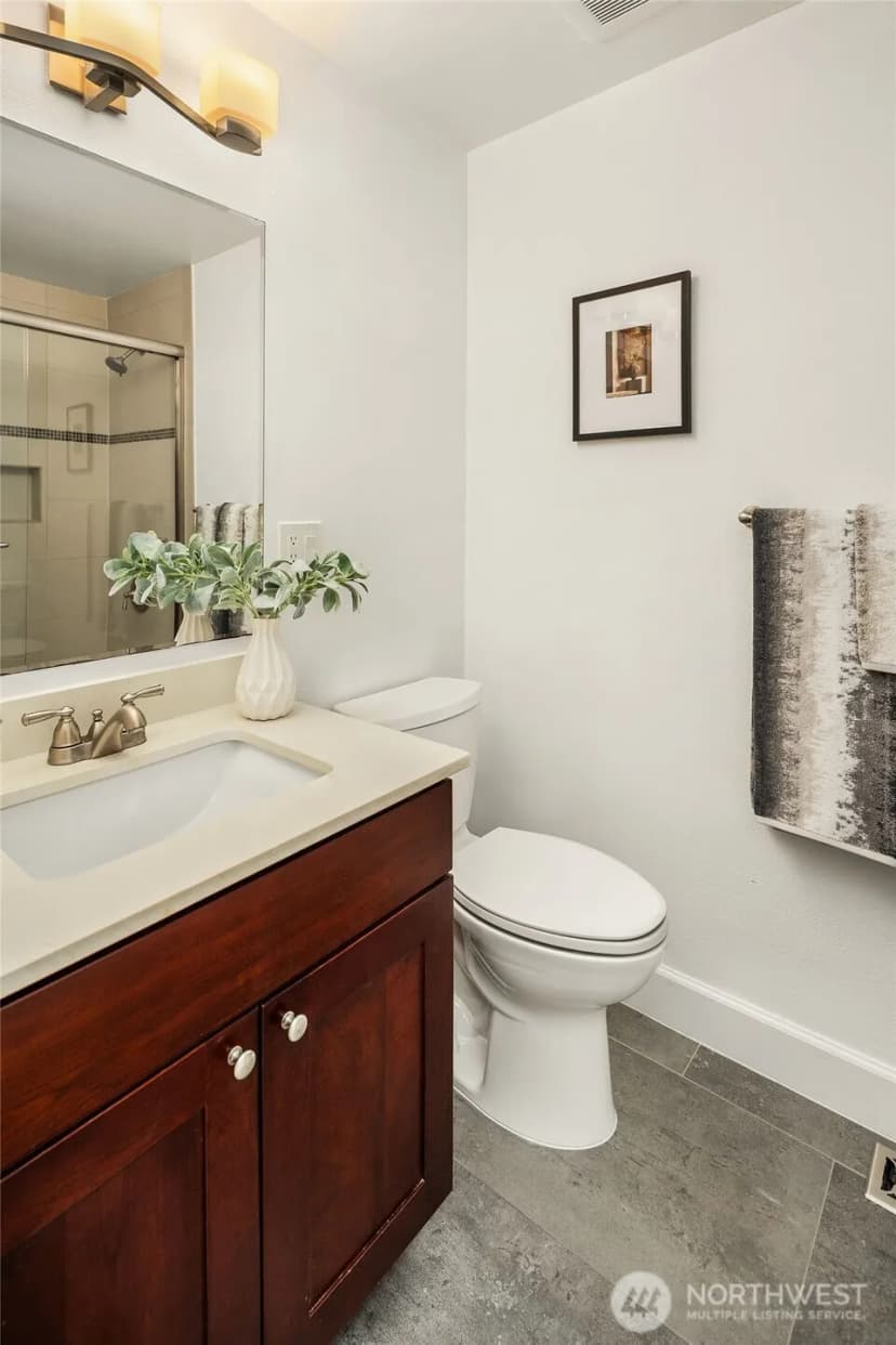 Property photo for 40 151st Place Ne, Bellevue photo 22