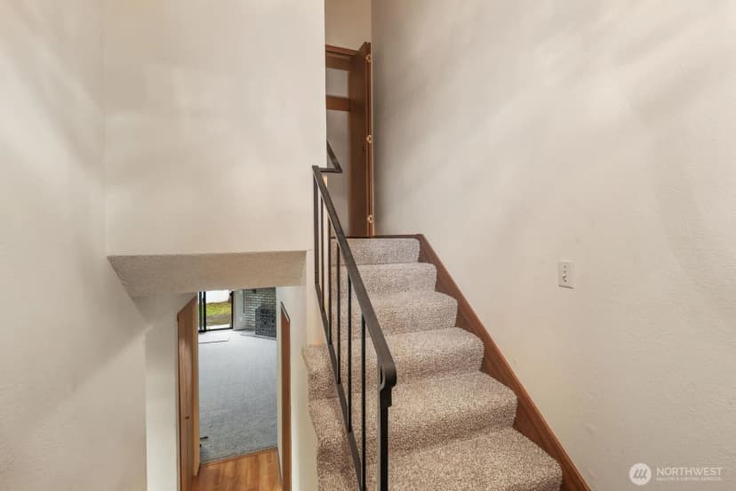 Property photo for 323 Sw 112th Street #102, Seattle photo 13