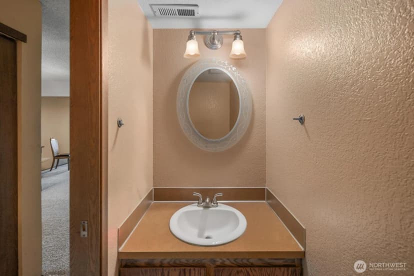 Property photo for 323 Sw 112th Street #102, Seattle photo 12