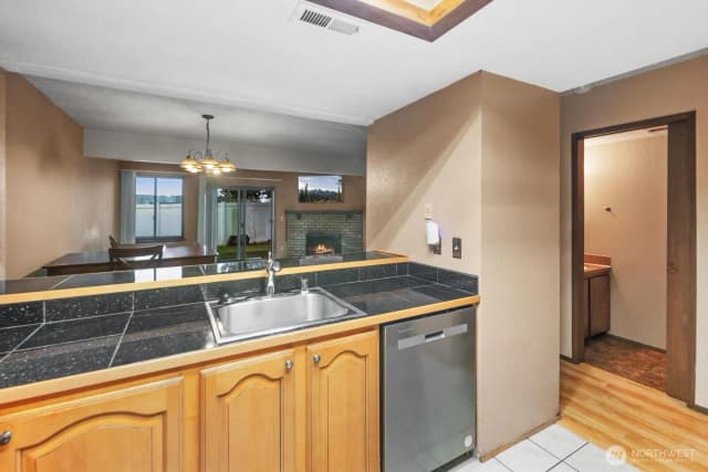 Property photo for 323 Sw 112th Street #102, Seattle photo 4