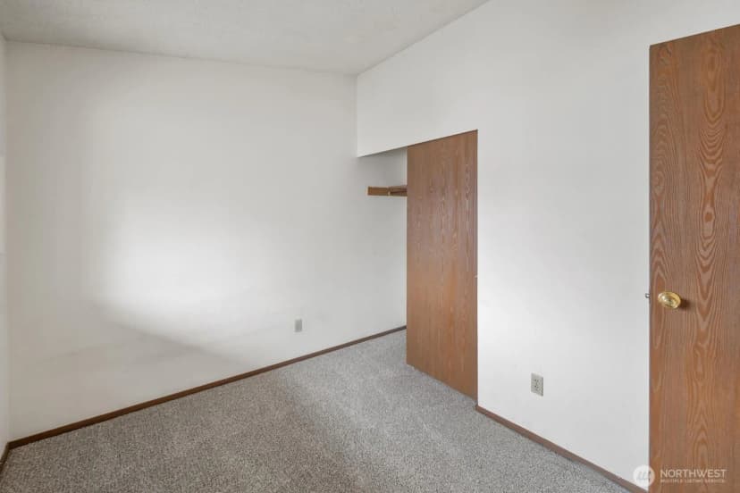 Property photo for 323 Sw 112th Street #102, Seattle photo 20