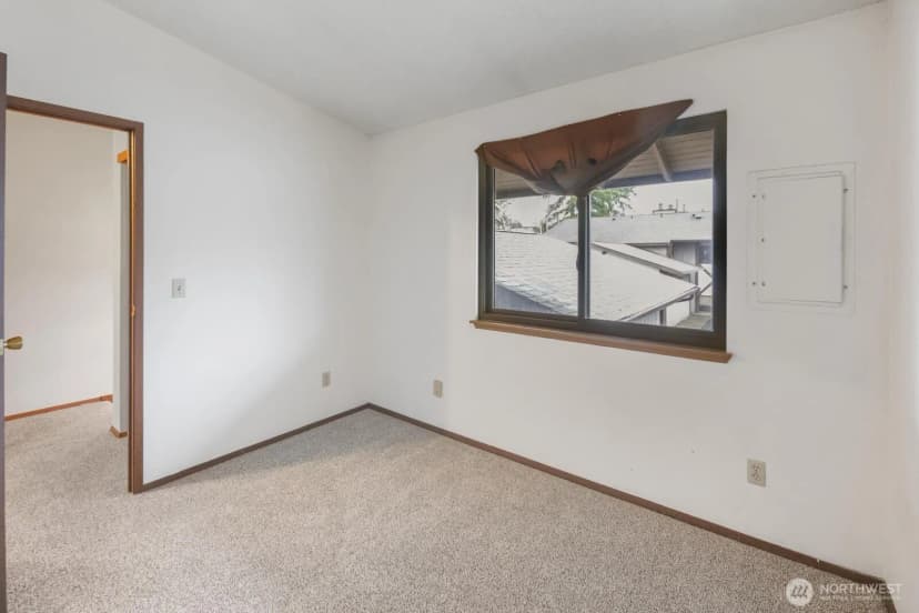 Property photo for 323 Sw 112th Street #102, Seattle photo 22