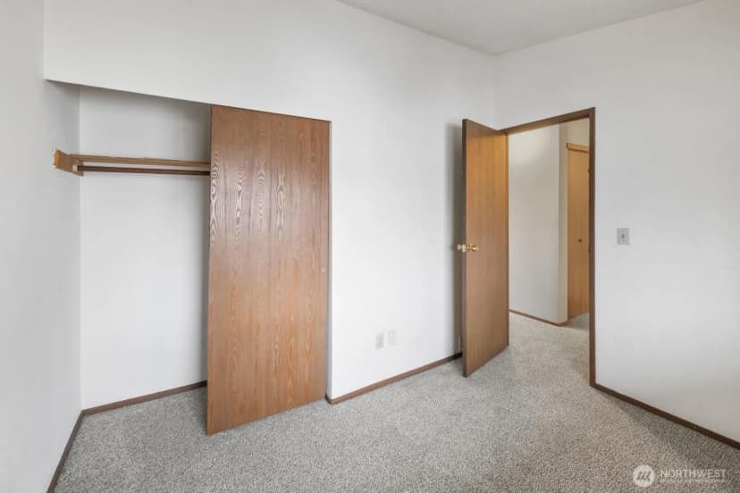 Property photo for 323 Sw 112th Street #102, Seattle photo 21