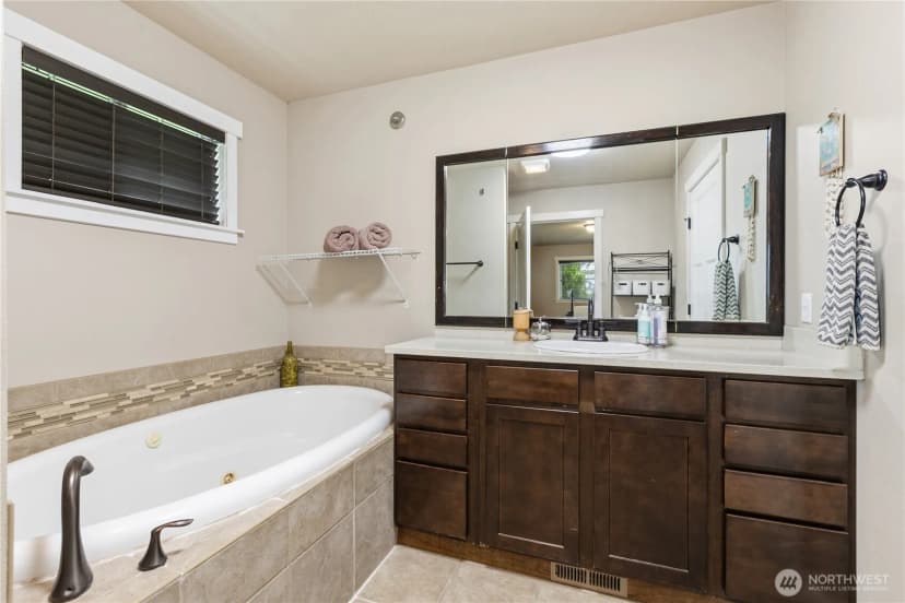 Property photo for 3650 E Badger Road, Everson photo 12