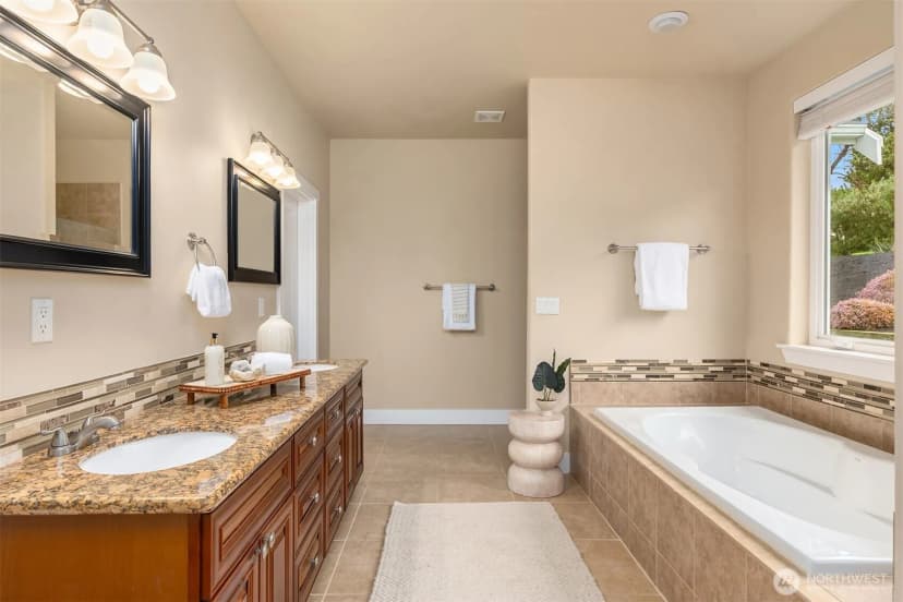 Property photo for 23178 Aslan Place Ne, Kingston photo 20