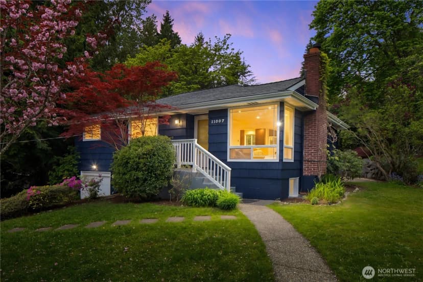 Property photo for 11007 Alton Avenue Ne, Seattle photo 4
