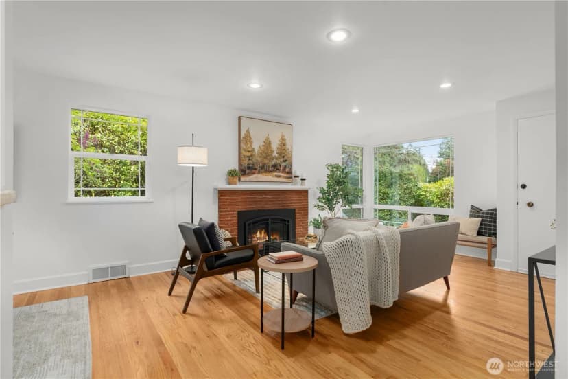 Property photo for 11007 Alton Avenue Ne, Seattle photo 6