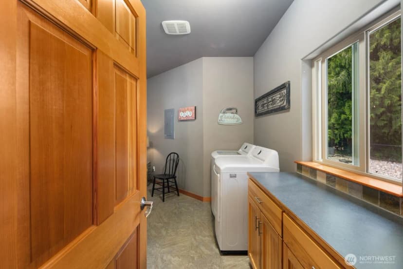 Property photo for 42813 Rivers Edge Court, Concrete photo 20