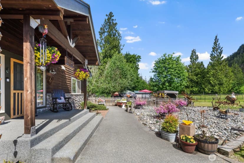 Property photo for 42813 Rivers Edge Court, Concrete photo 6
