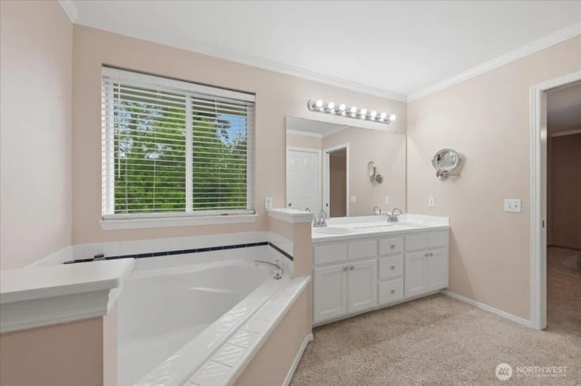 Property photo for 910 135th Street Sw, Everett photo 23