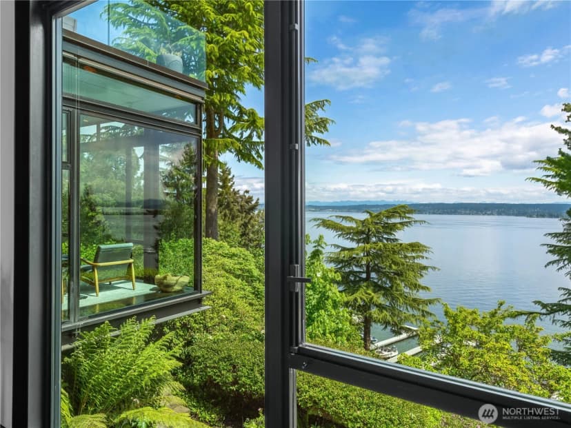 Property photo for 3310 E Laurelhurst Drive Ne, Seattle photo 10