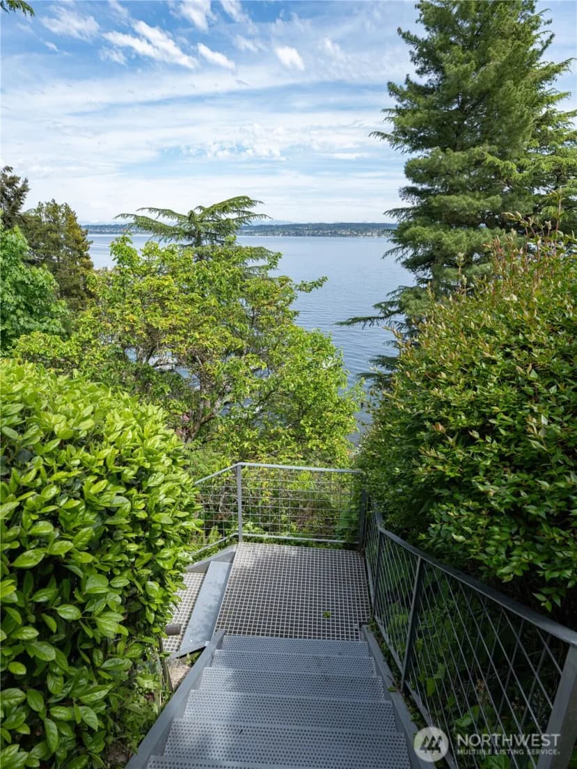 Property photo for 3310 E Laurelhurst Drive Ne, Seattle photo 33