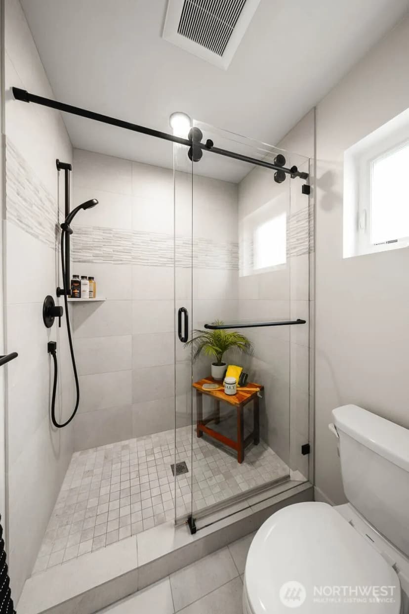 Property photo for 114 Ne 180th Street #d, Shoreline photo 19