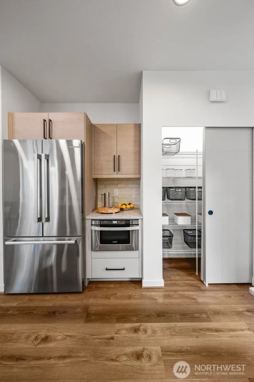 Property photo for 114 Ne 180th Street #d, Shoreline photo 12