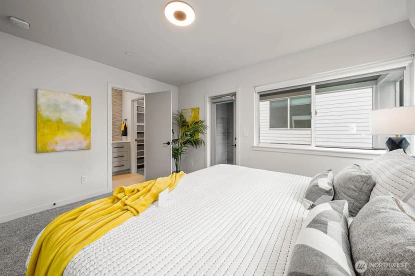 Property photo for 114 Ne 180th Street #d, Shoreline photo 16
