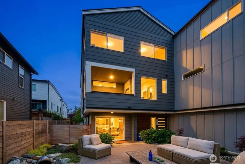 Property photo for 114 Ne 180th Street #d, Shoreline